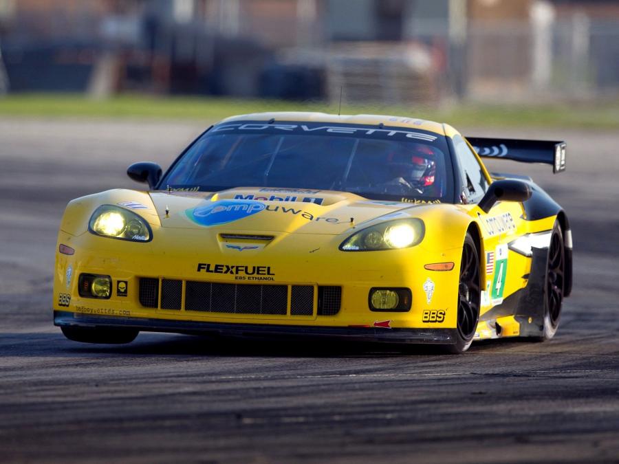  Chevrolet Corvette C6.R GT2 2011 года  (фото 2 из 6)